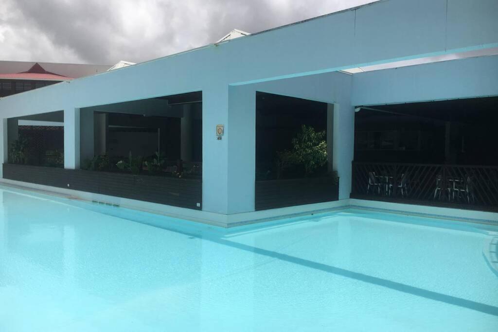Superbe Studio Superieur Neuf Avec Balcon Saint-Francois (Grande-Terre) Exterior photo